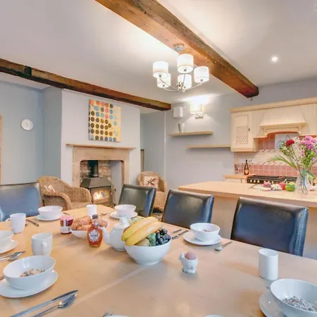 3 Bed In Whitby Oc-W501