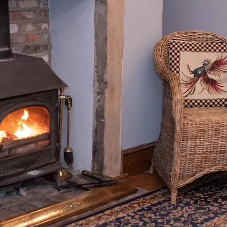 3 Bed In Whitby Oc-W501